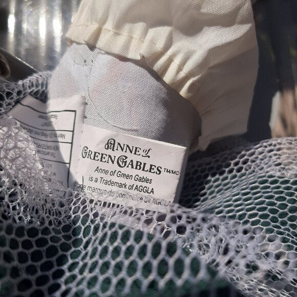 Anne of Green Gables Porcelain Doll 11" - Picture 14 of 15